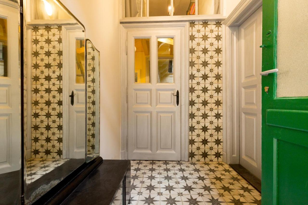 Artistic Apartment Budapest Exterior photo